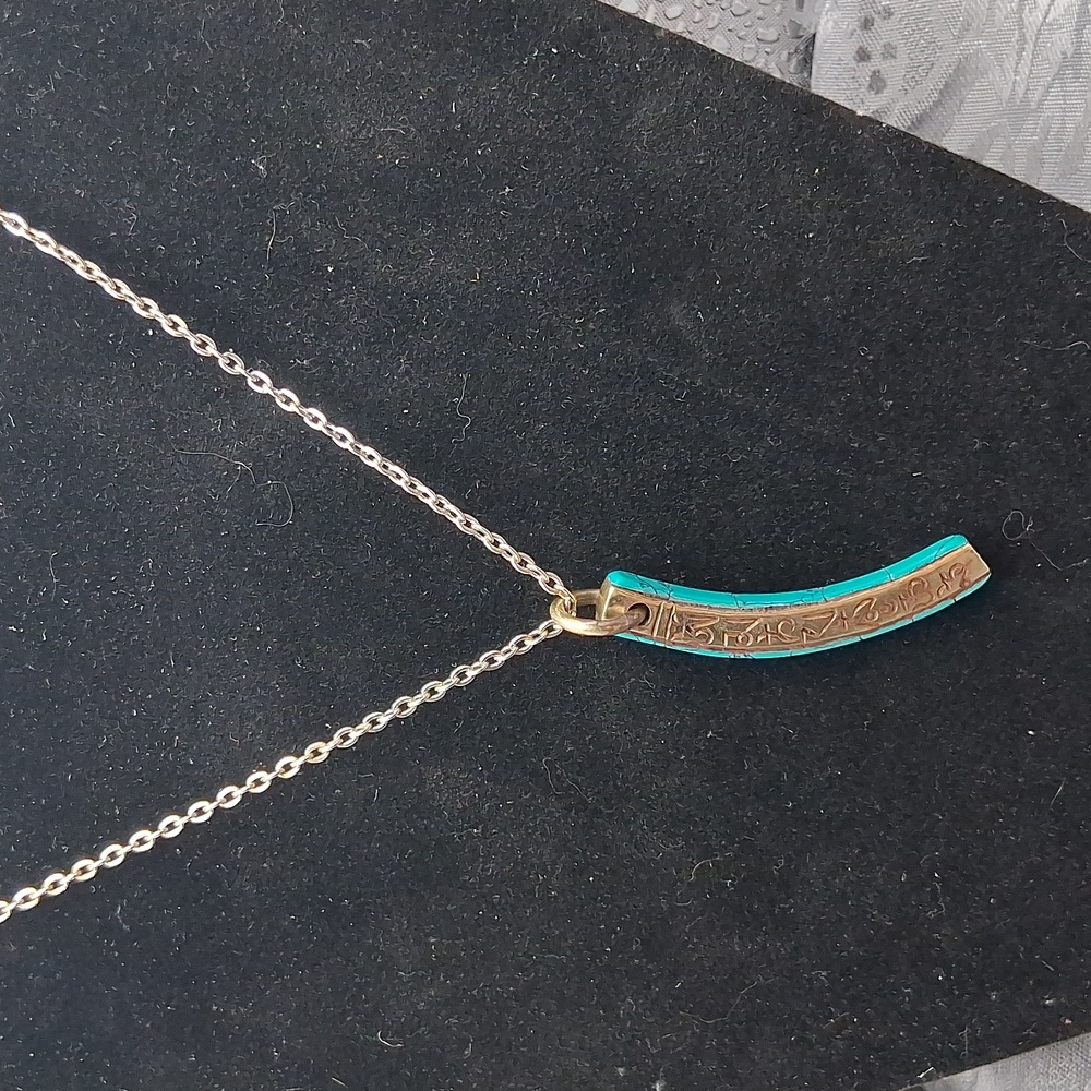 Vintage Unique Turquoise Pendant Necklace